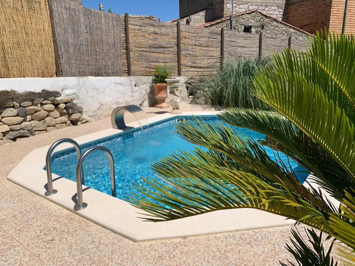Sa Domu De Don Ninnu Bed Breakfast Gesturi 0*,  Italia